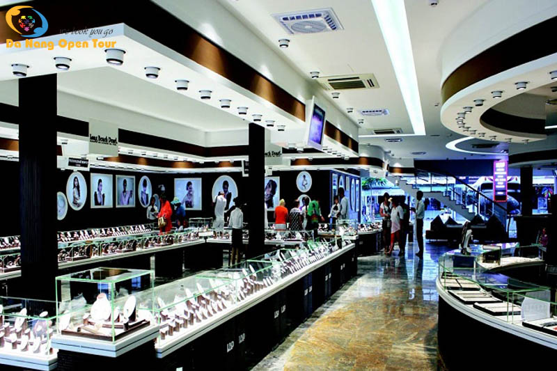 Tham quan bảo tàng ngọc trai Mũi Né