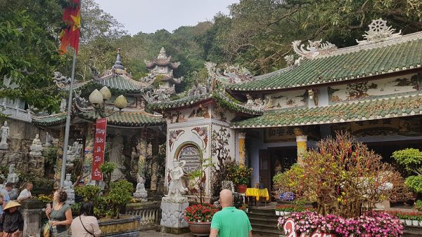 Hình minh họa: Kết Hợp Ngũ Hành Sơn Với Các Điểm Du Lịch Khác Ở Đà Nẵng